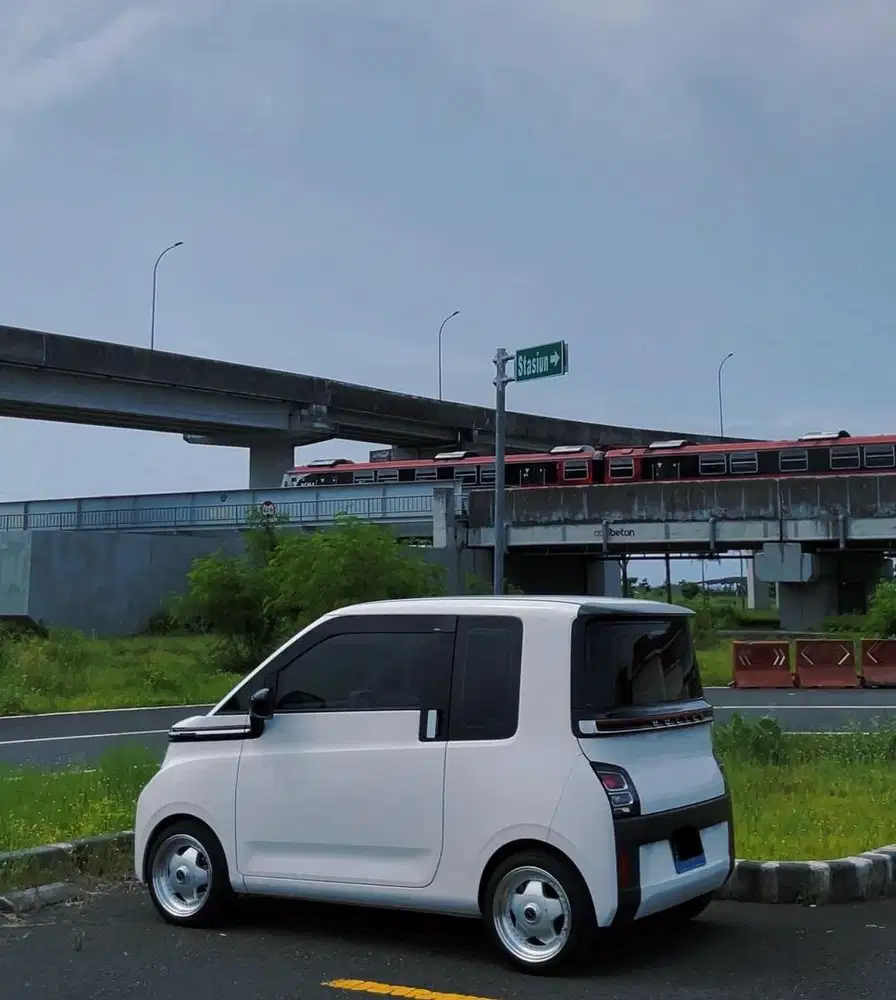 Velg r14 wuling air ev + lowering