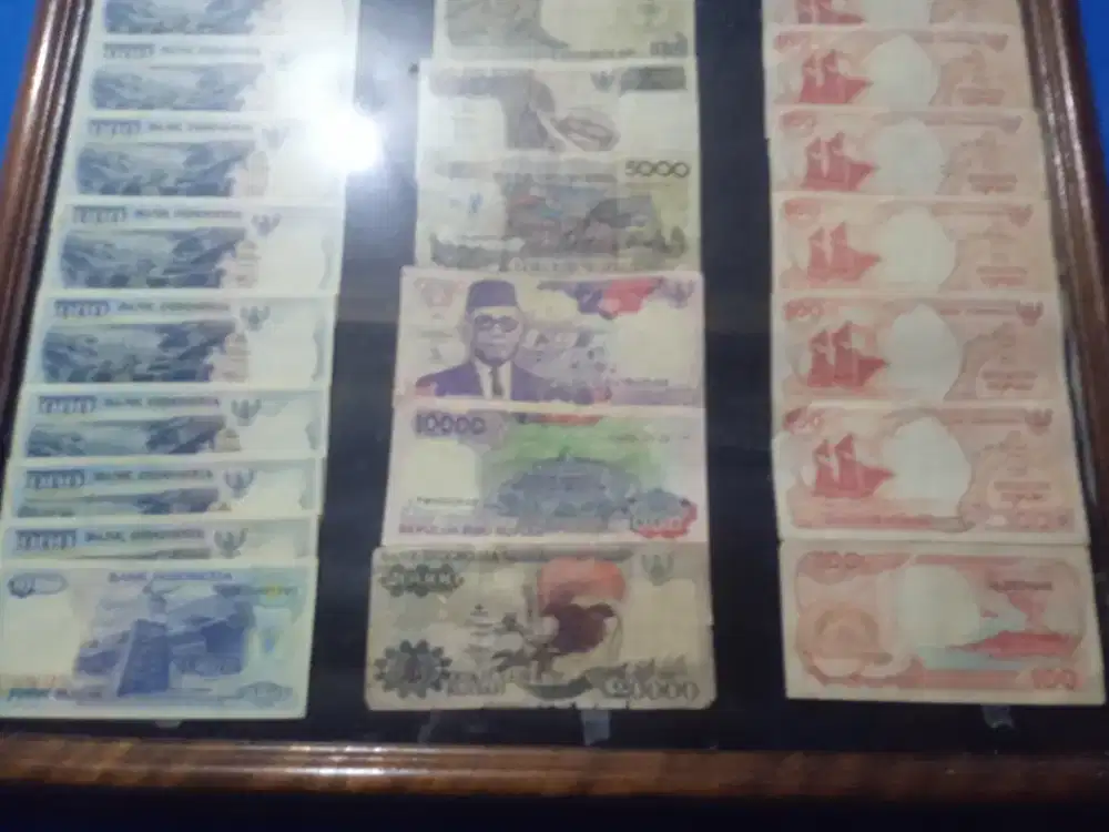 Uang kertas kuno R.I