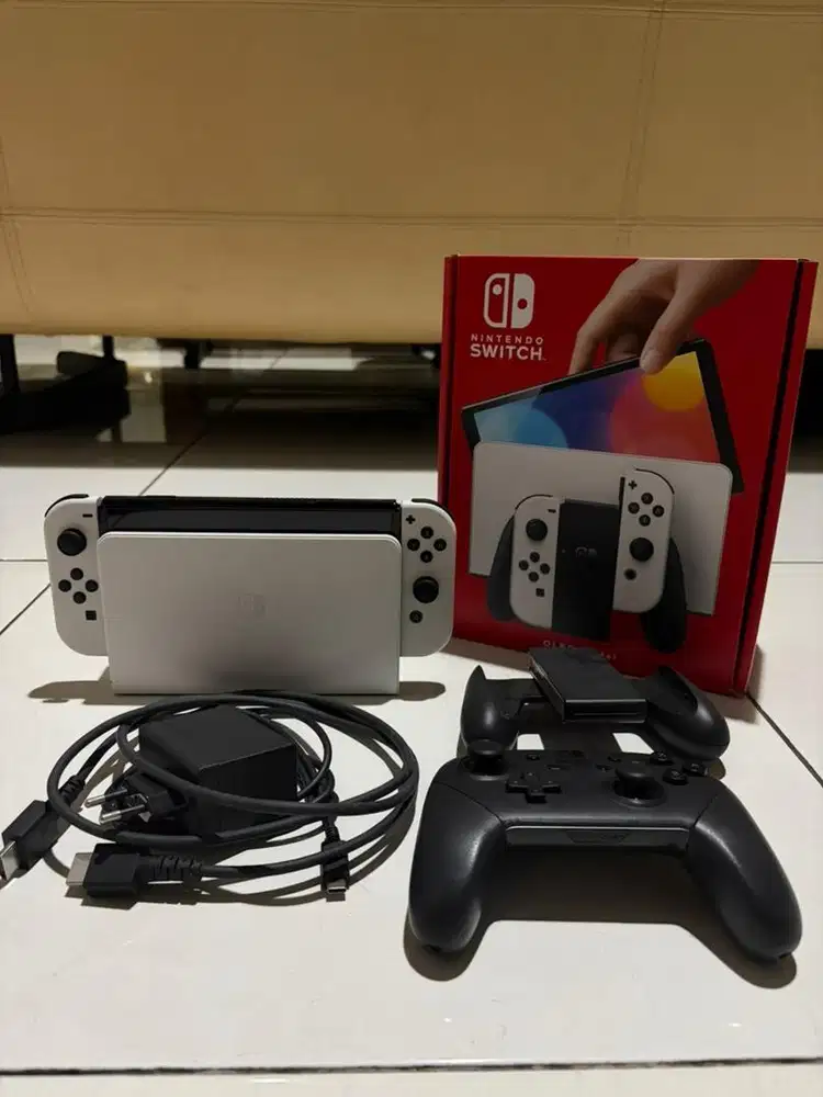 Nintendo Switch OLED 2024 Kondisi Mulus