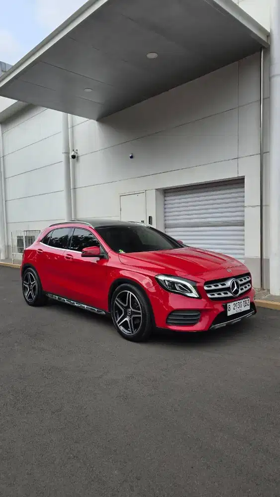 Mercedes Benz GLA 200 2018 AMG Red Merah 2019 2017 dijual Cepet Bu