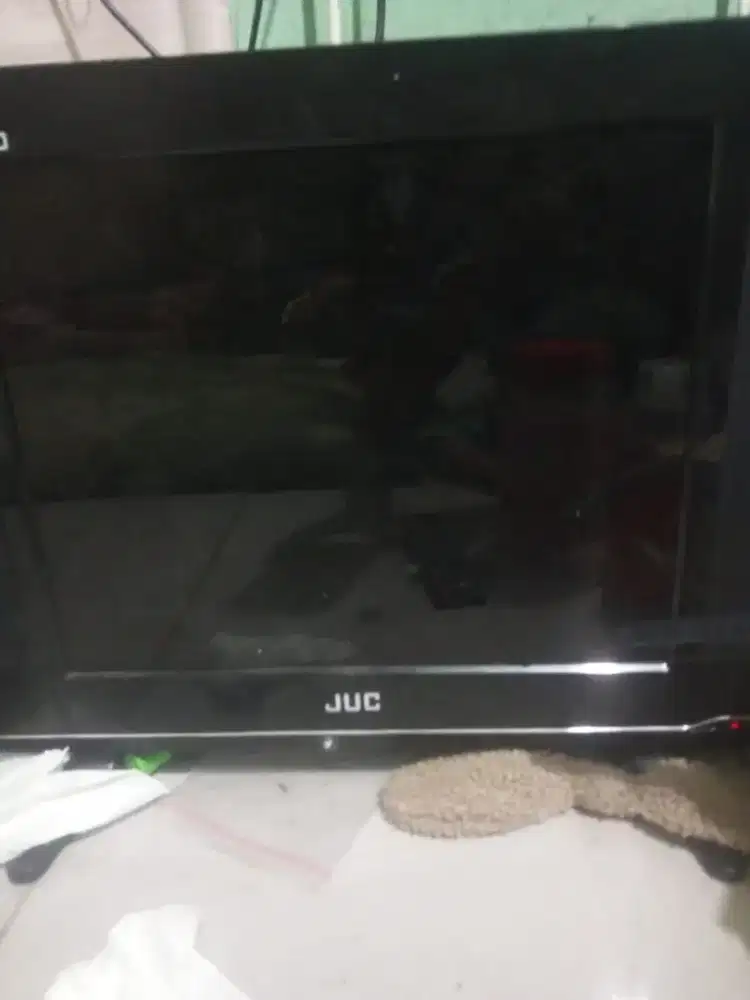 TV JUC 17 INCH.