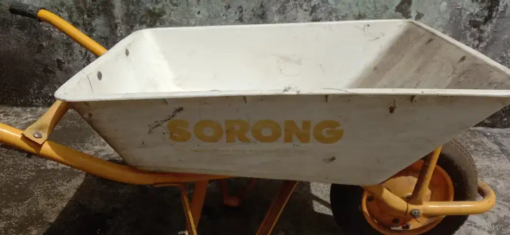 Gerobak pasir sorong troli