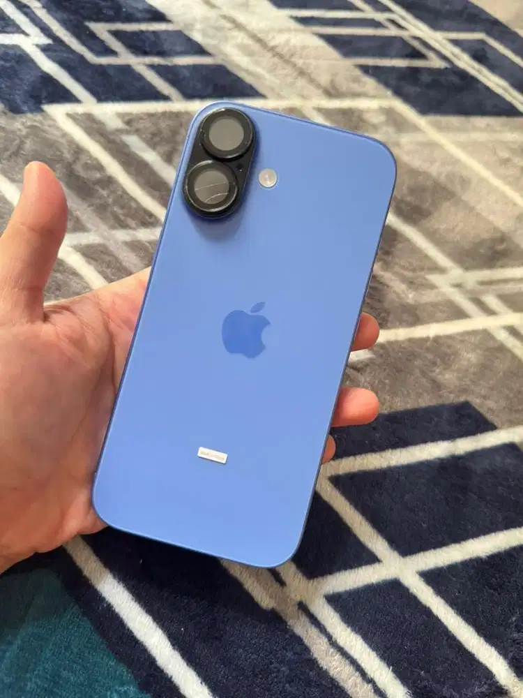 Iphone 16 Bluee