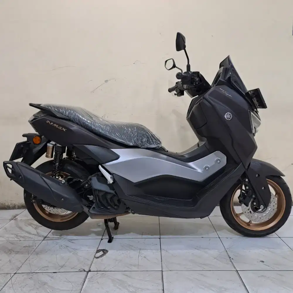 Yamaha Nmax turbo 2024 KM 5000 Gress