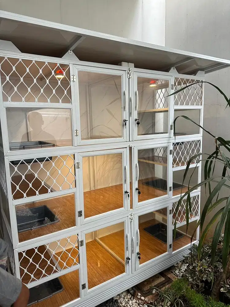 Kandang kucing aluminium bagus 6 pintu kamar knock down