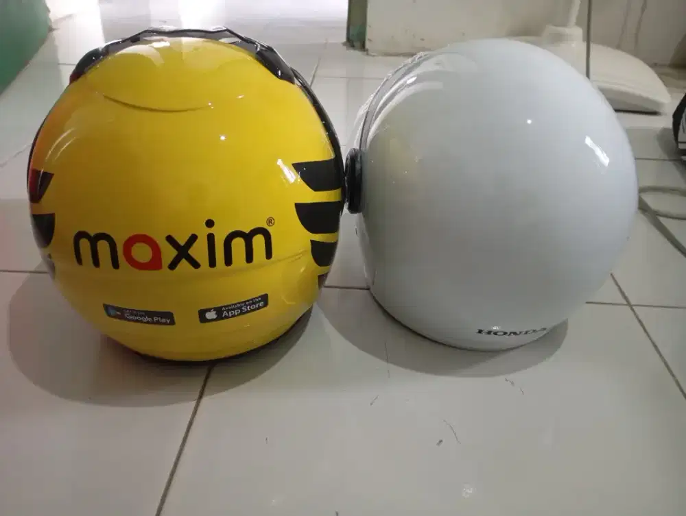 Helm Honda Scoopy dan Helm Maxim