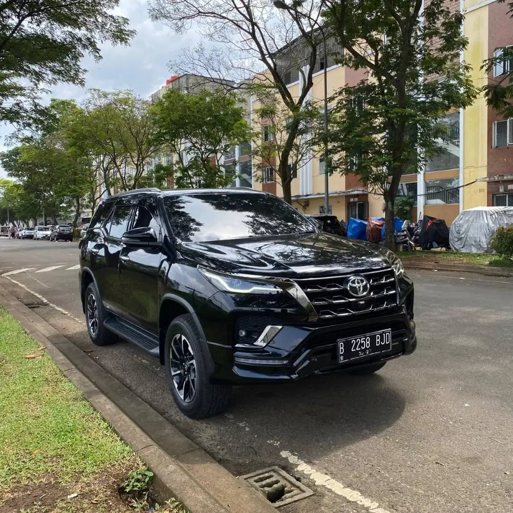 TOYOTA FORTUNER GR 2.8 2022 AT DIESEL MATIC GENAP