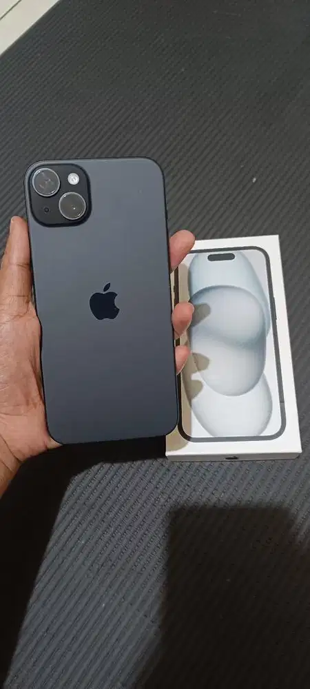 Iphone 15plus hitam 128gb inter (sinyal aman)