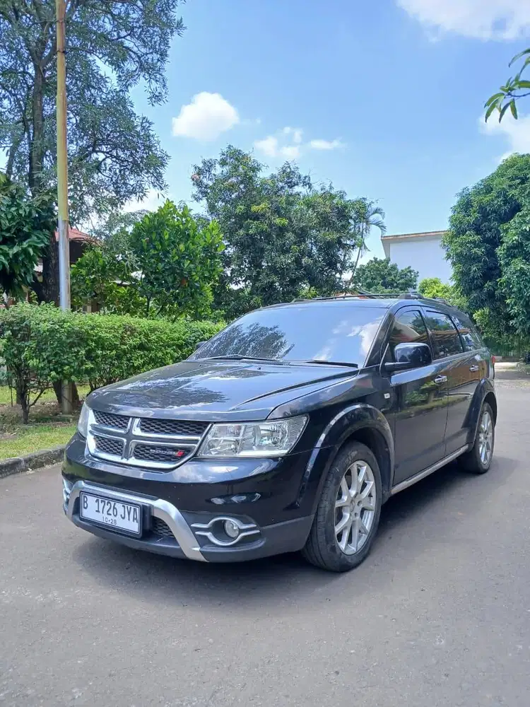 Dodge Journey SXT Platinum 2.4 2015 Black Hitam 2014 2016 dijual Bu