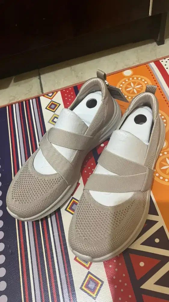 Sepatu Wanita - Skechers Bobs Flex Womans