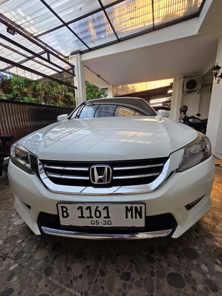 Honda Accord  2.4 VTIL 2015 Putih White 2014 2016 dijual Cepet Bu