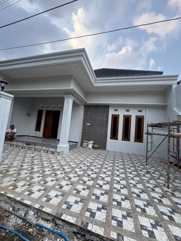 RUMAH MEWAH MEGAH DEKAT KAMPUS UNNES GUNUNGPATI