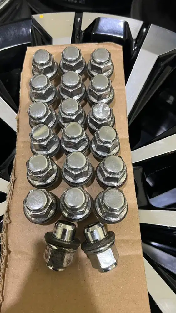 Baut Velg Original toyota Camry alphard innova altis chr rush vios yar