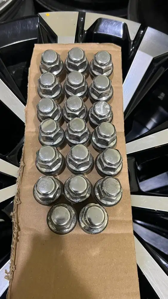 Baut Ori Toyota Alphard camry chr harrier lexus altis innova DLL