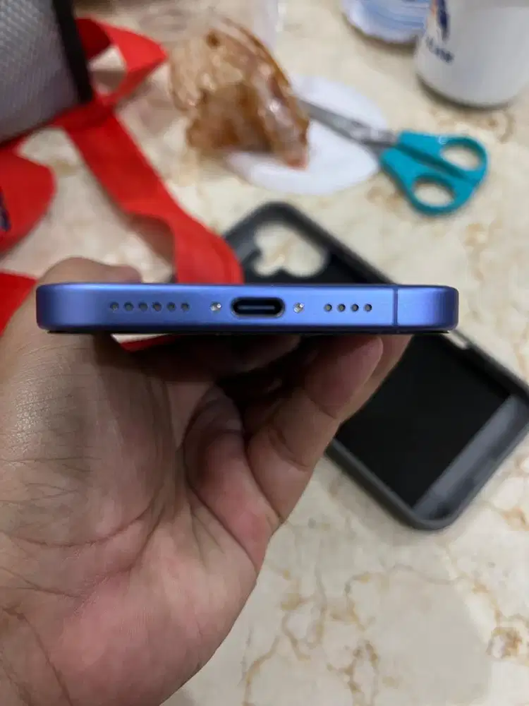 Iphone 16 plus 128GB ultramarine