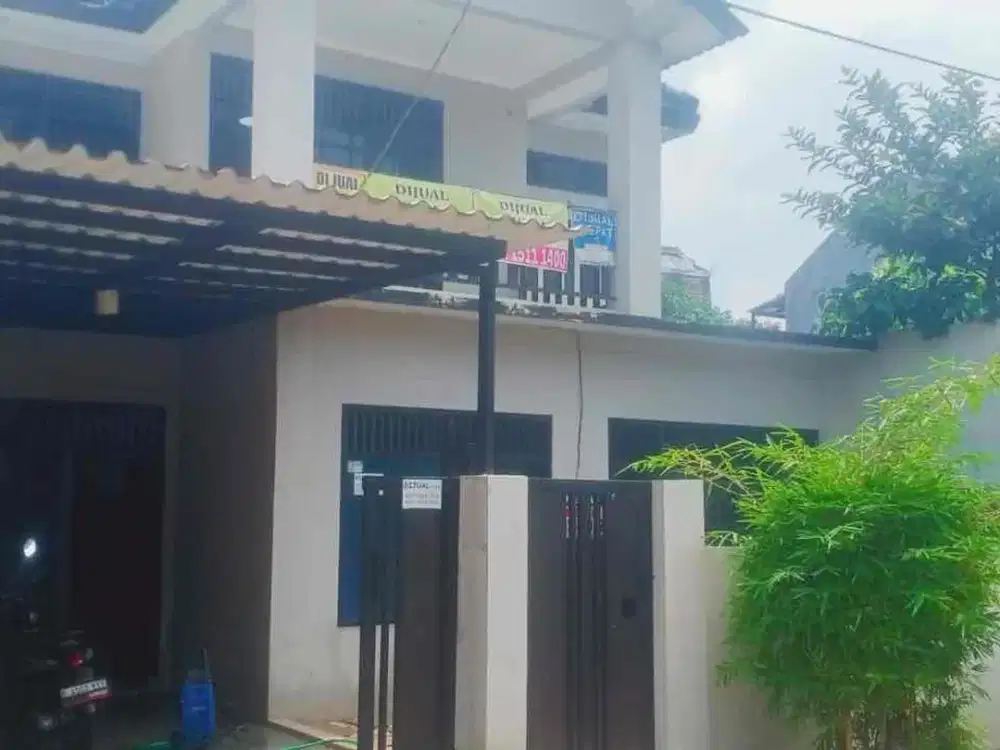 rumah. dkt. galaxy.    bekasi. selatan.  hrg.  bgs. buc.  cepat.       termurah. nego. sd. jadi. ada. balkon