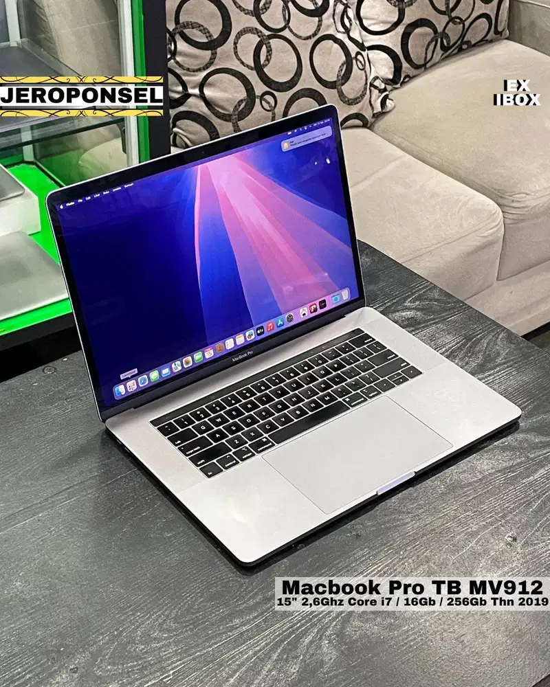 MACBOOK PRO 2019 15” i7 16/256GB RADEON 555X MULUS ORIGINAL LIKENEW