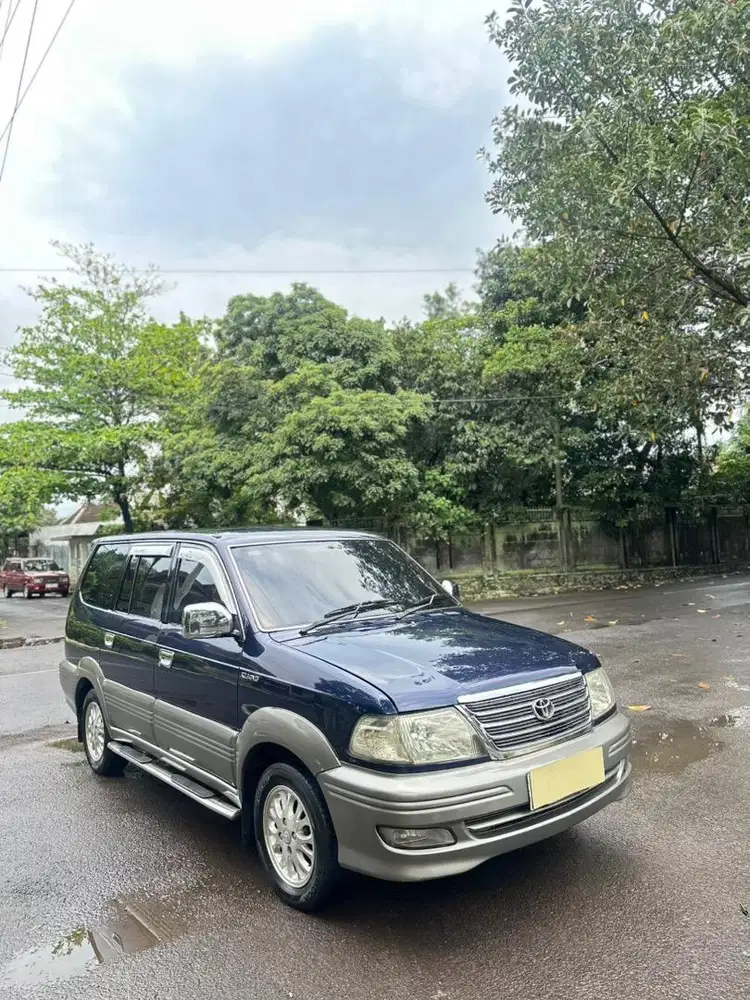 Toyota Kijang Krista diesel 2.5 Manual 2004