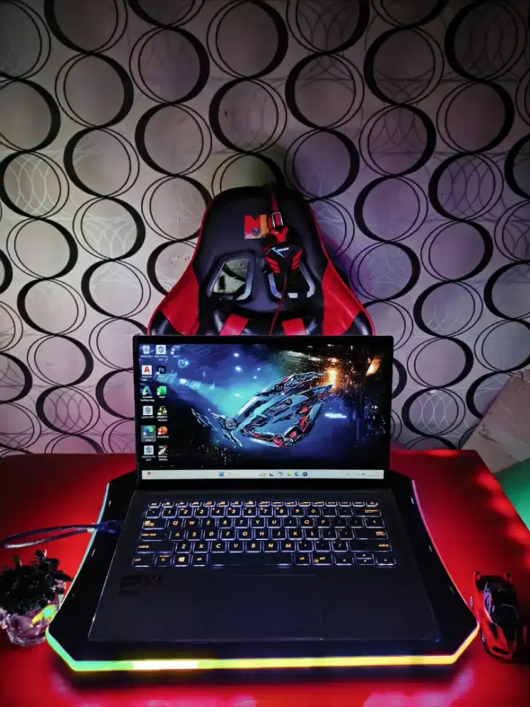 ASUS ZENBOOK  UX431DA Superslim [SSD 512Gb]