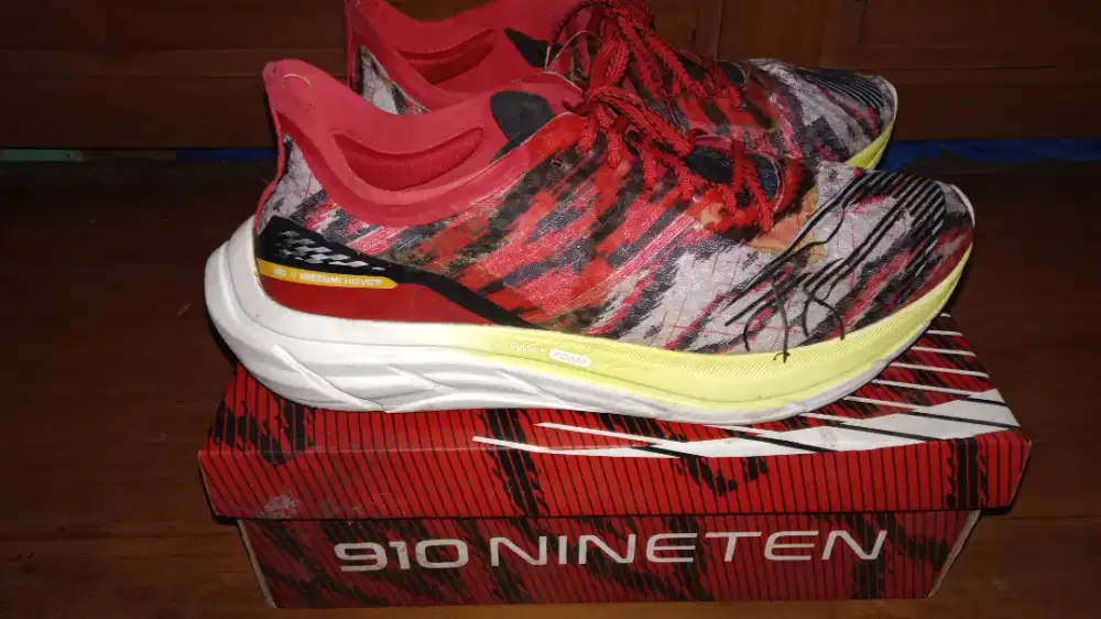 Sepatu 910 - Irezumi Hover - Special Edition Dayak