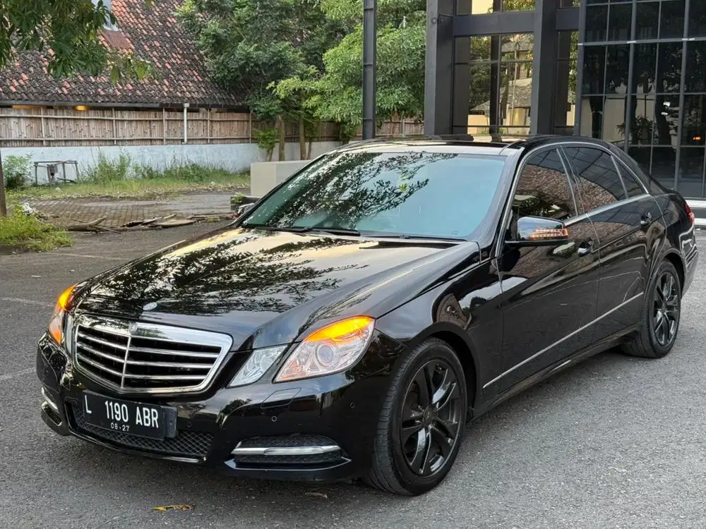 MERCY E300 AMG 2011