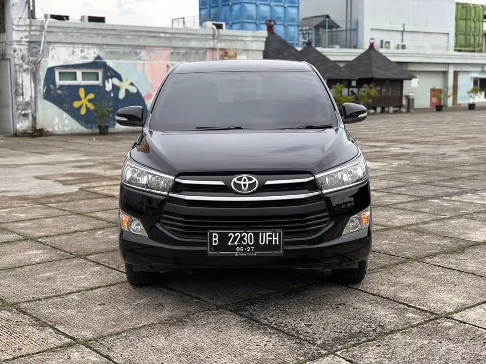 ‼️kijang Innova 2.0 G Mt hitam 2017‼️
Kijang innova hitam manual 2017
