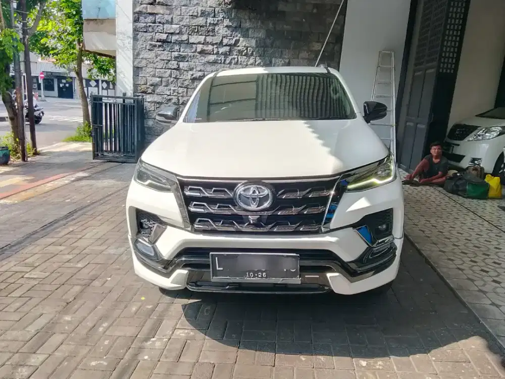 Fortuner VRZ GR Sport 2.4 Diesel Matic 2021 istimewa low km