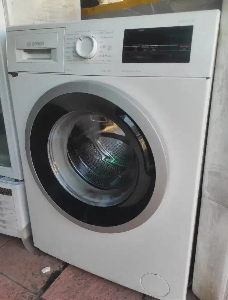 Mesin cuci 1 tabung front loading merk BOSCH series 4 kapasitas 7.5 kg