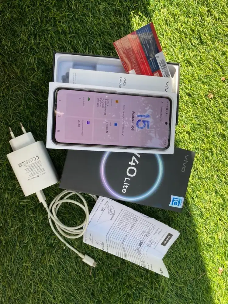 Dijual vivo v40 lite 8/256