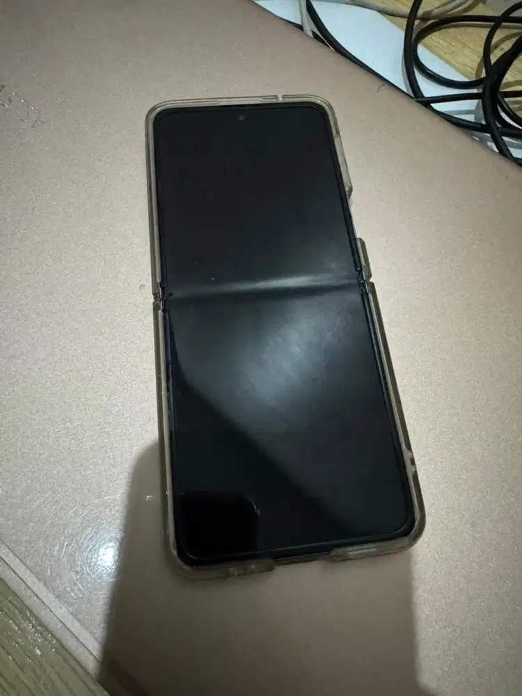 Samsung Flip 3 5G 8/128 Purple Preloved