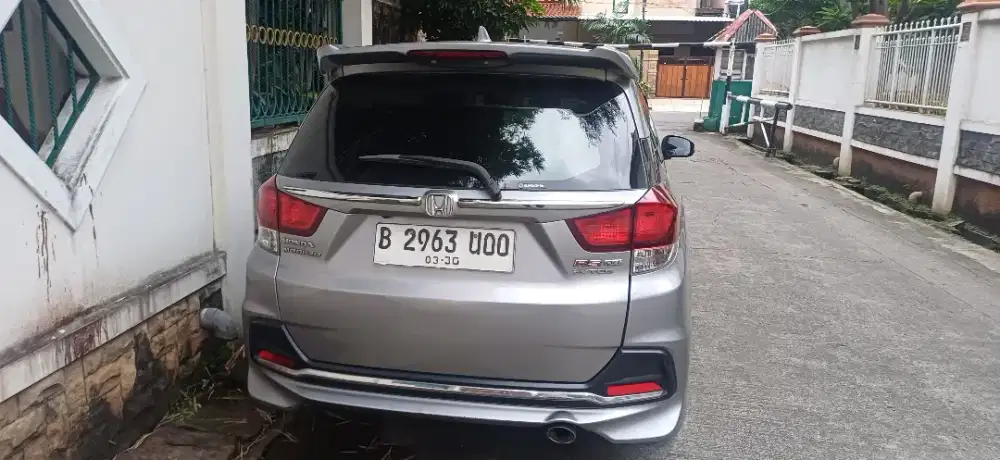 HONDA  MOBILLIO RS MATIC 2018 STNK PANJANG..