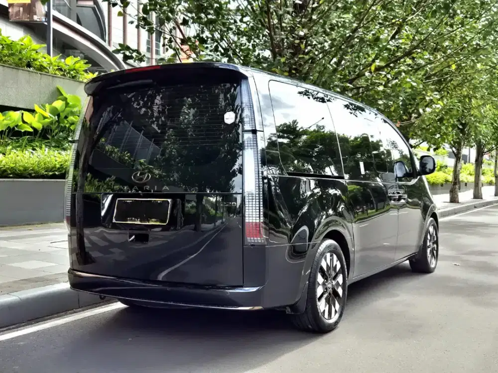 Hyundai Staria Signature 9 Seater 2024 kM rendah cash pemakai