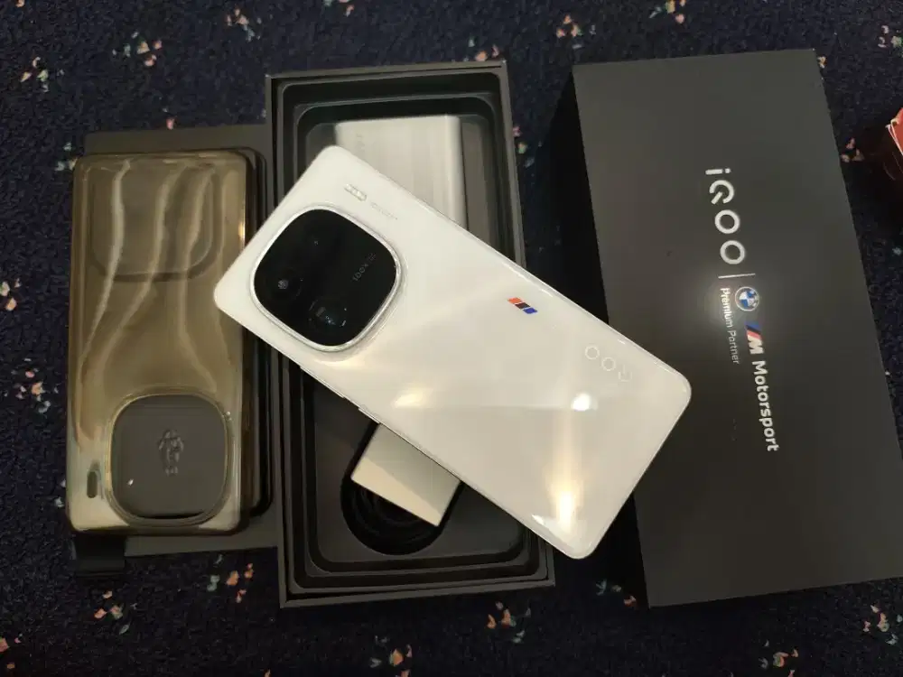 Vivo IQoo 12 5G ram 16 internal 512 fulset mulus sesuai photo