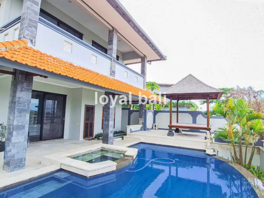 Elegant and Stylish Ocean View Villa in Ungasan, Bali