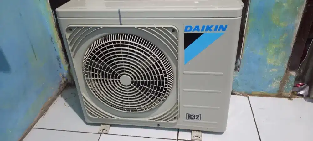 Outdor Daikin 3/4 pk