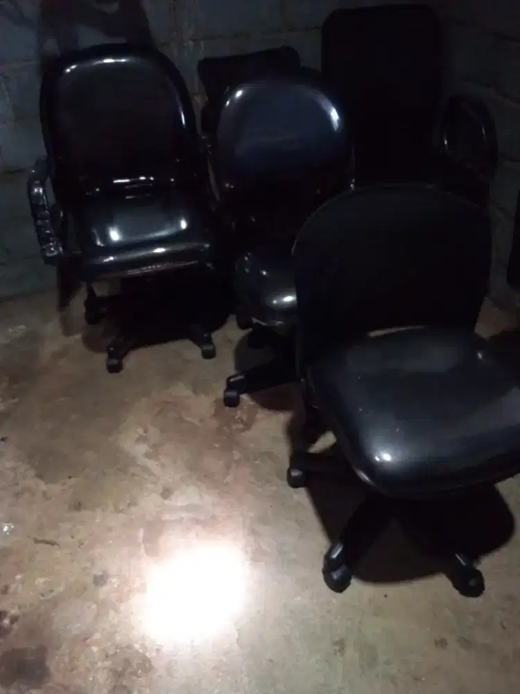 Kursi kantor rekondisi