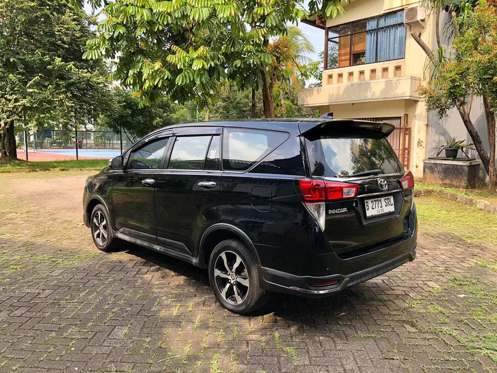 INNOVA VENTURER 2.4 DIESEL 2020 TDP.45JT