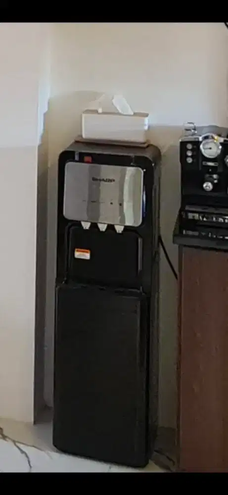 Dispenser Sharp Galon Bawah