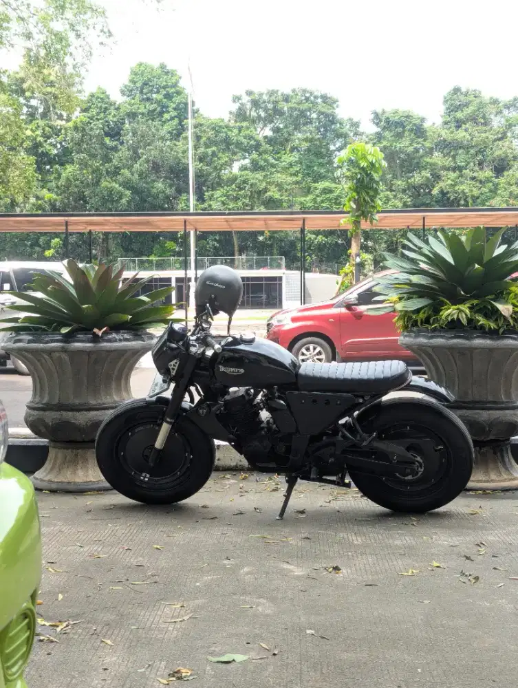 Motor Custom Byson Trayem