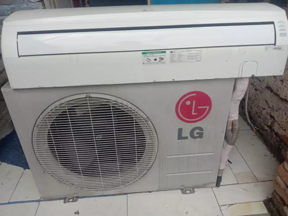 AC 1 1/2 pk LG, Original unit