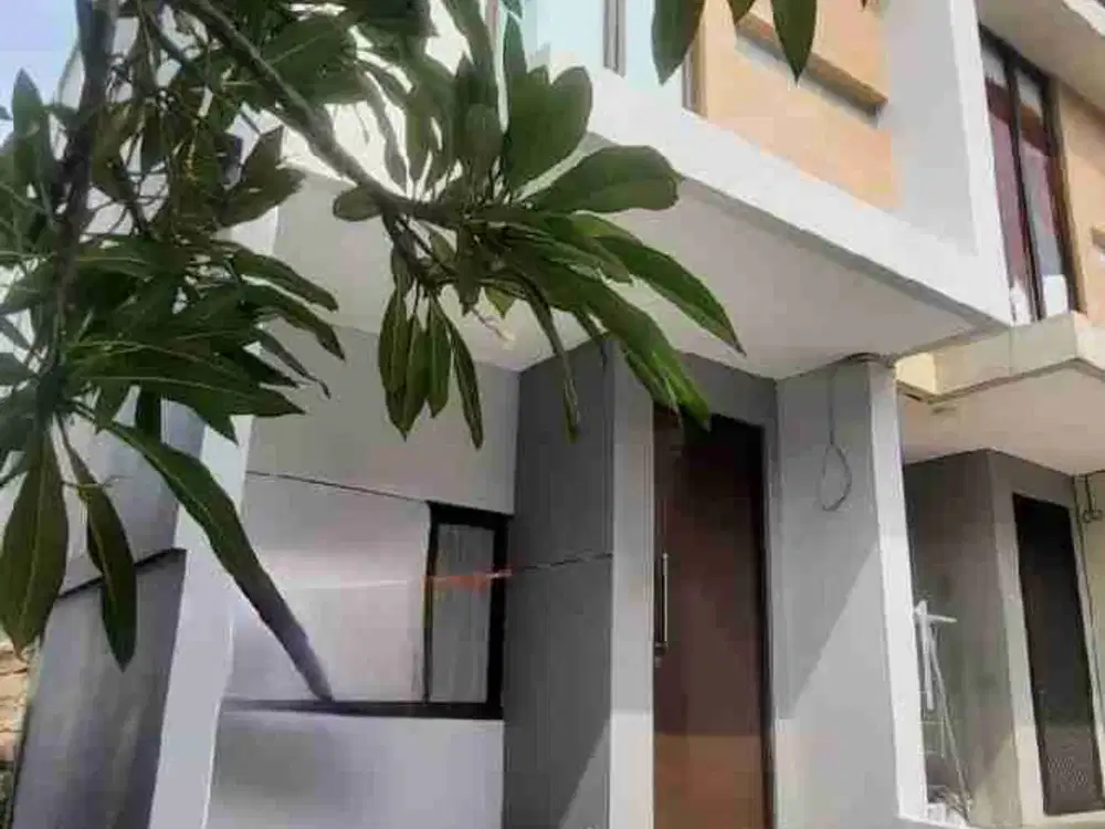 disewakan rumah pantai mentari siap huni