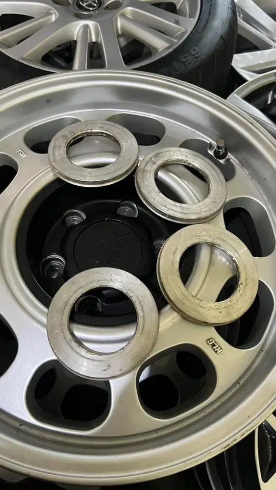 Center Ring Velg Pajero Fortuner