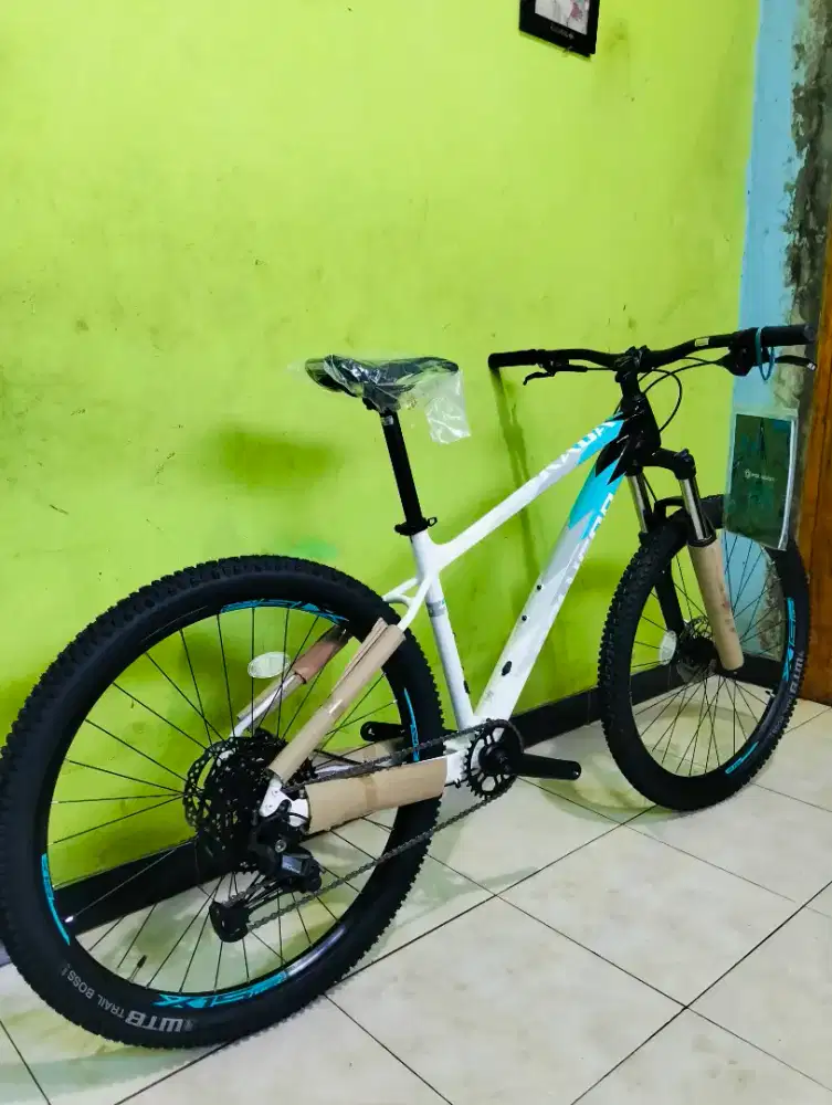 POLYGON XTRADA 5 2025 kondisi baru bukan bekas