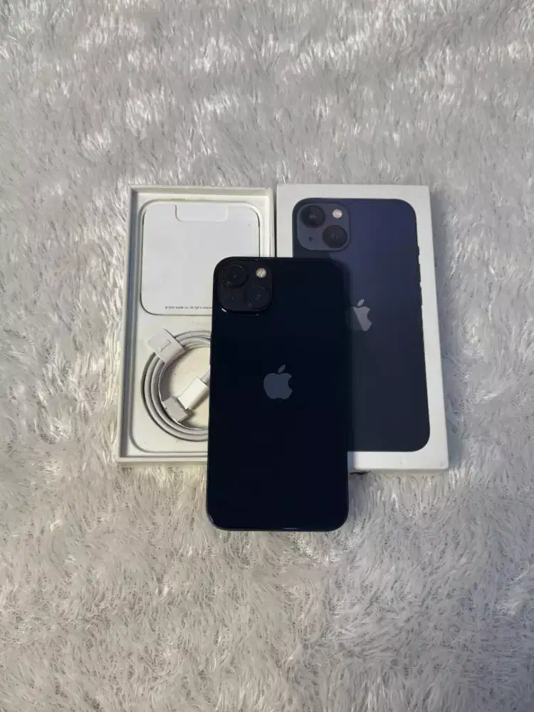 iPhone  13 128Gb iBox