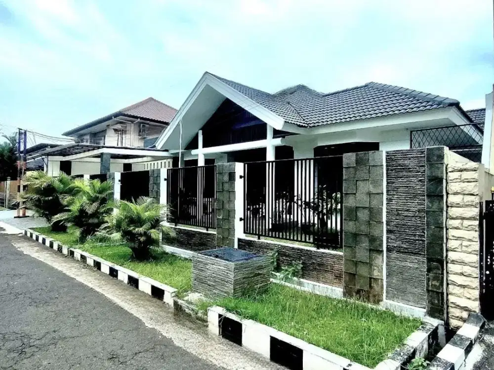 rumah second hitung tanah di perumahan jakapermai