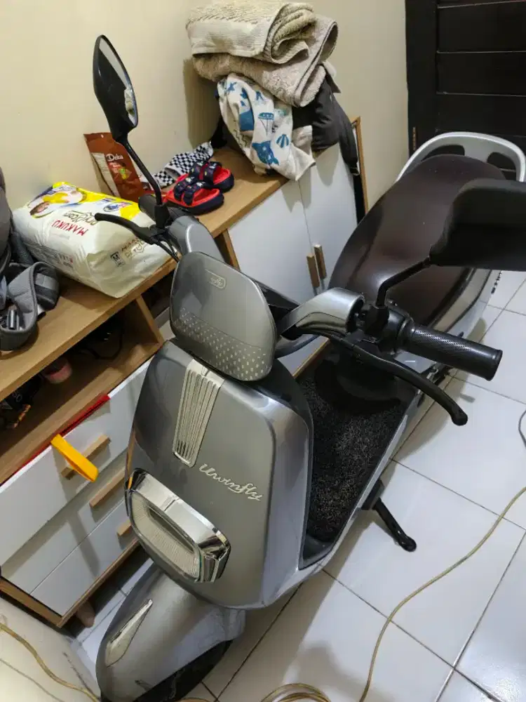 Uwinfly t75 batrei sla