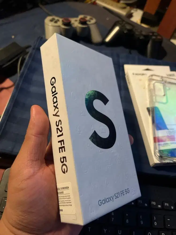 Samsung Galaxy S21 FE 5G 8GB 256GB Graphite Mulus Normal Resmi SEIN