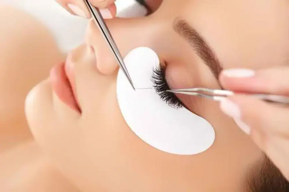 LOWONGAN KERJA Eyelash dan Nail Di Tangerang