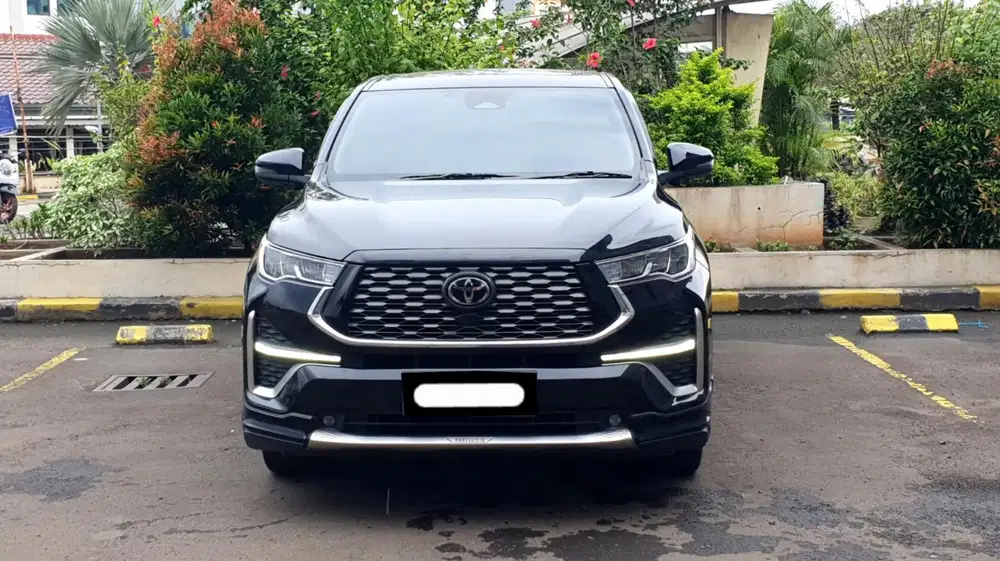 Toyota kijang innova zenix q hybrid modelista tss 2024 hitam