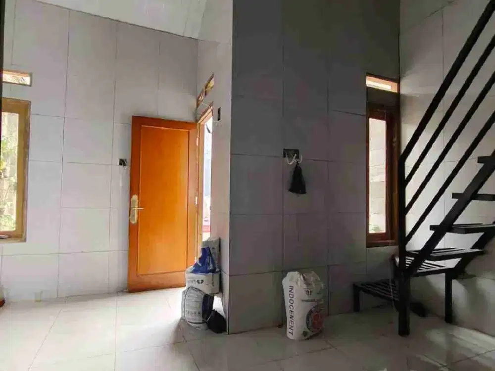 Rumah Dua Lantai akses motor ba cicil ke developer